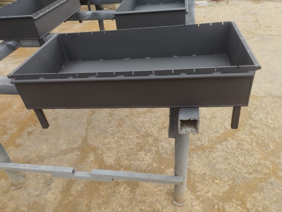 Мангал для жарки шашлыла