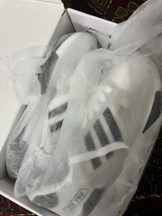 кроссовки adidas zx750