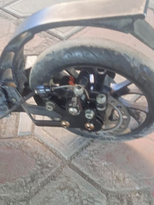 Продам самокат в хорошем состоянии