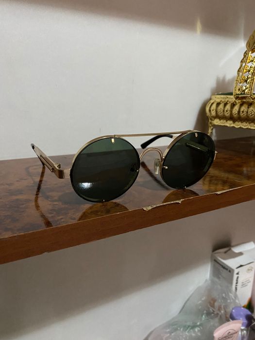 Ochki model prodayotsya
