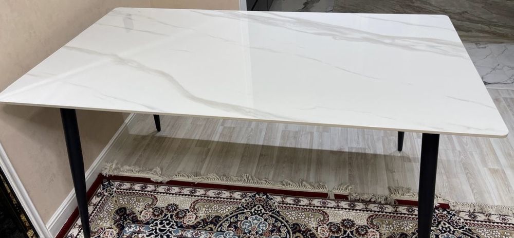 Продается стол из мрамора!!!