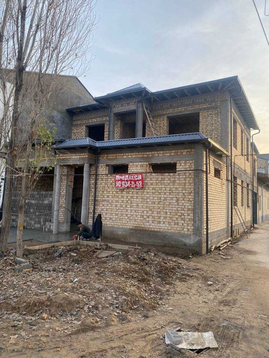 Ховли сотилади! (Каропка) Янгихаёт т. SIMMAHOTEL Меҳмонхона олдида