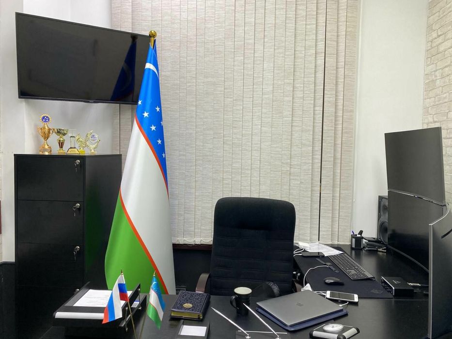 Байроклар турли хил куринишда сиз истаган размерда