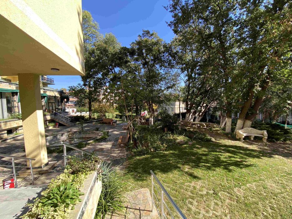 Дава се под наем Едностаен апартамент в к.к. Св.Св. Константин и Елена - 35 кв.м за 357 € - Снимка #17