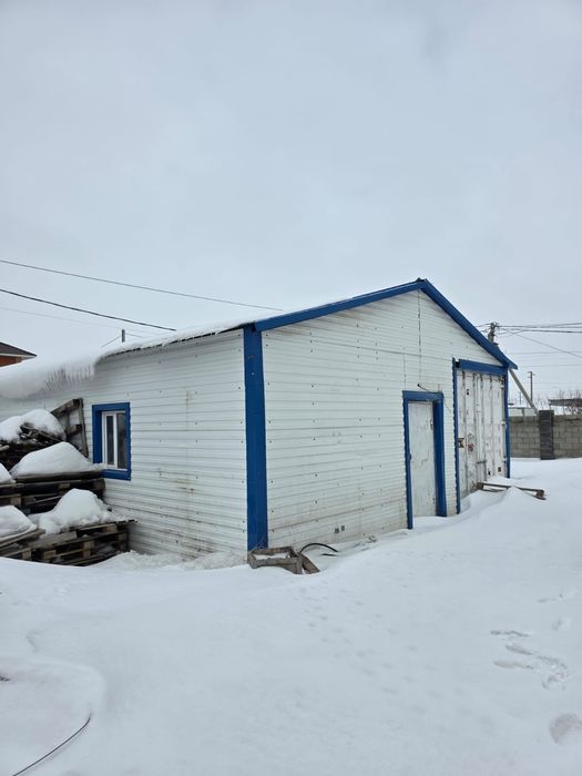 Продаётся контейнер  40т. Утепленный 3шт.