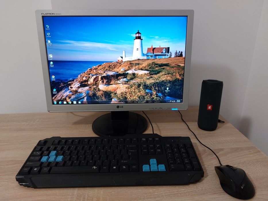 Sistem desktop PC monitor