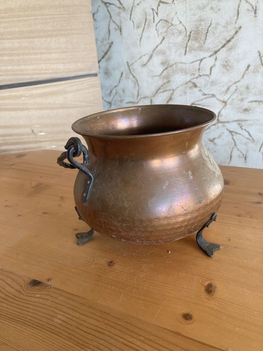 Медни и месингови съдове и предмети