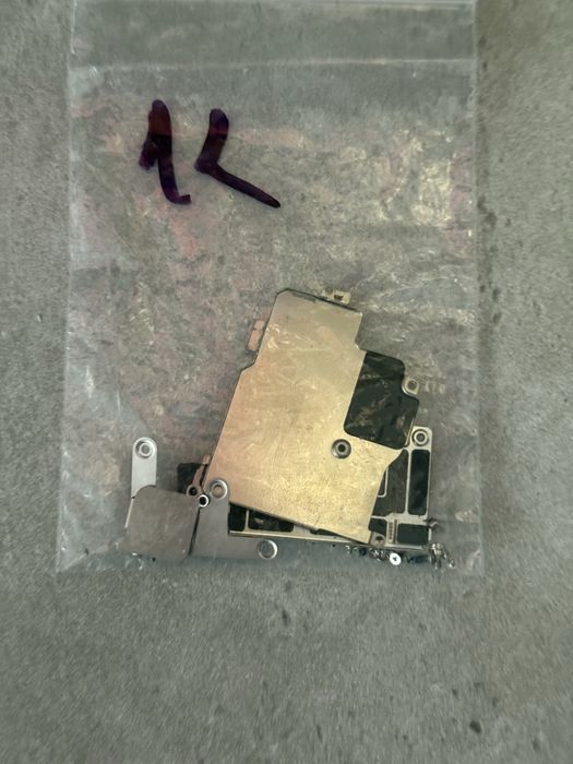 За Части Iphone 13 pro 12 pro Max