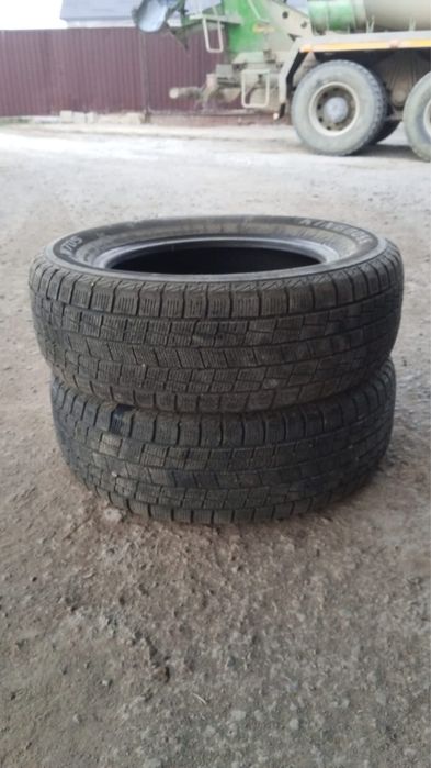 Продам летние резины 40к