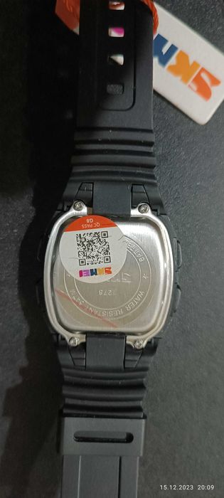 Наручные часы цифровые Skmei water resistant 50m