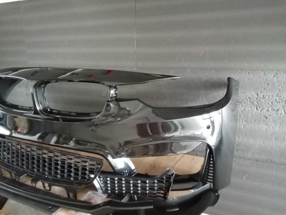 Bara fata BMW F30/F31 Senzori Negru,Alb,Rosu,Gri,Albastru Vopsita