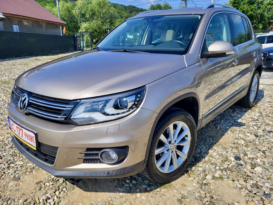 VOLKSWAGEN Tiguan 2012