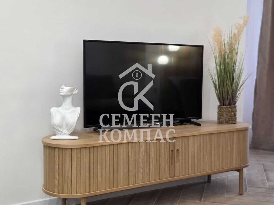 Двустаен луксозен апартамент/за първи наематели