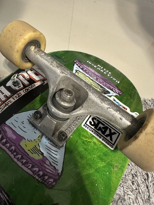 Skateboard Sour x Thunder x Spitfire