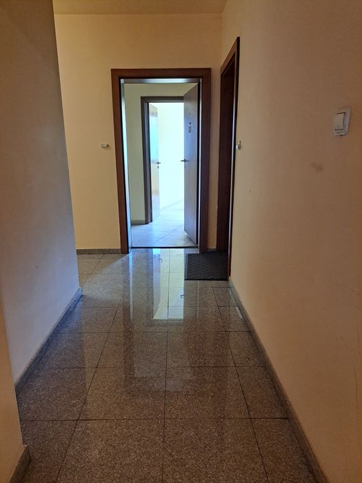 Дава се под наем Ателие в София, Зона Б-5-3 - 32 кв.м за 350 € - Снимка #3