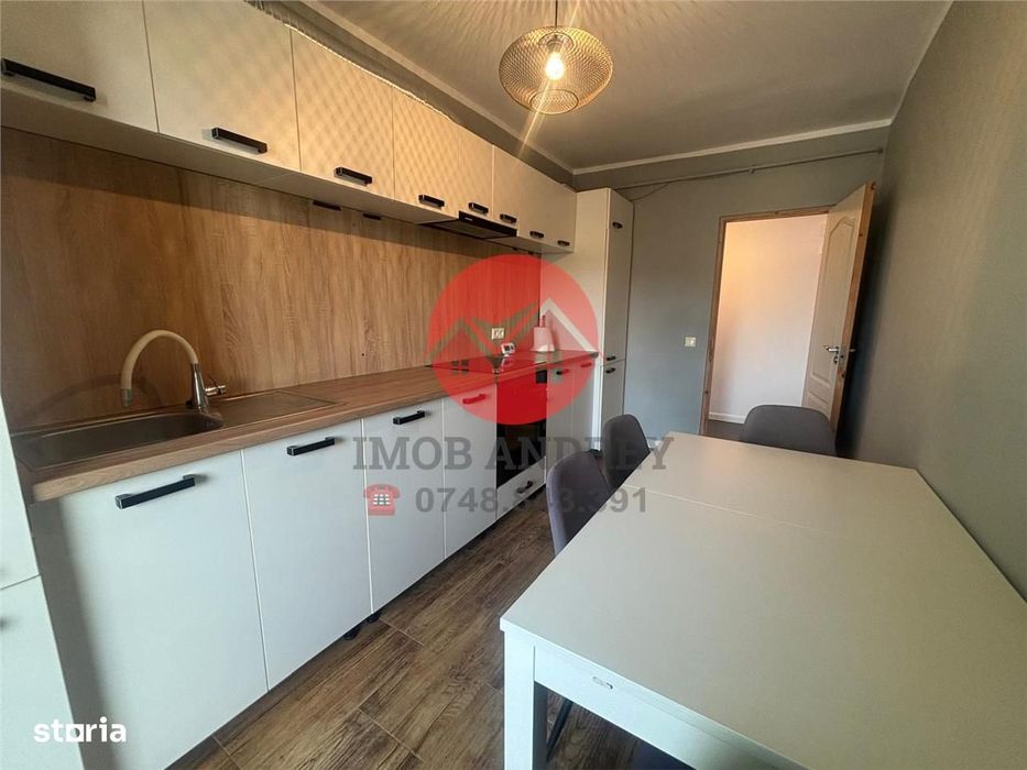 Apartament 3 camere Ultracentral, vedere Piata Civica