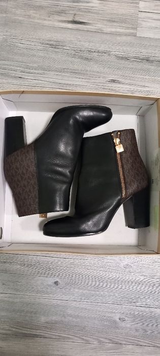 Michael Kors  Michael Kors