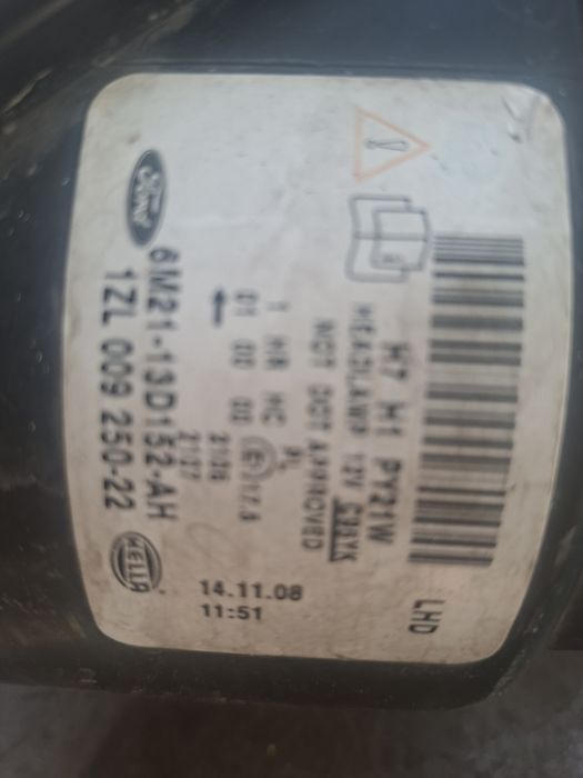 ФОРД Галакси Продавам фарове за Форд галакси след 2006г не са ксеноно