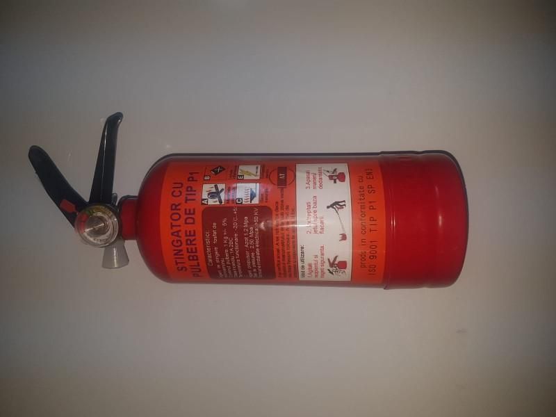 Stingator auto / extinctor Audi A1 2010->2014 8X