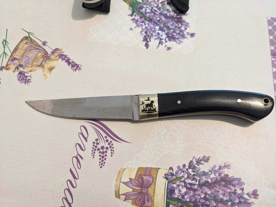 Гравиран нож от неръждаема стомана