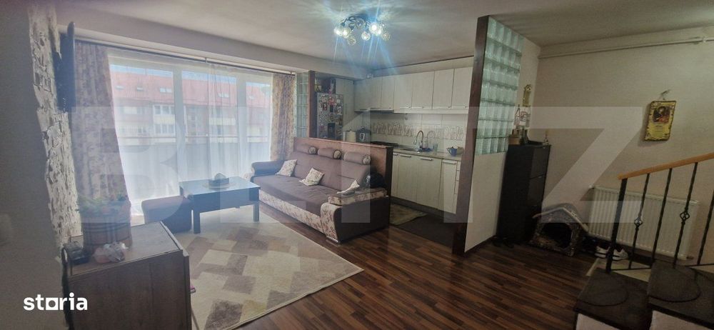 Apartament superb cu scara interioara — fotografia 1