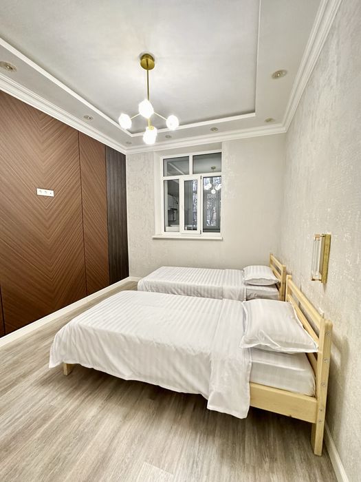 Samarqand shahrida 2-xonali LUKS kvartira KUNLIK ijara uchun