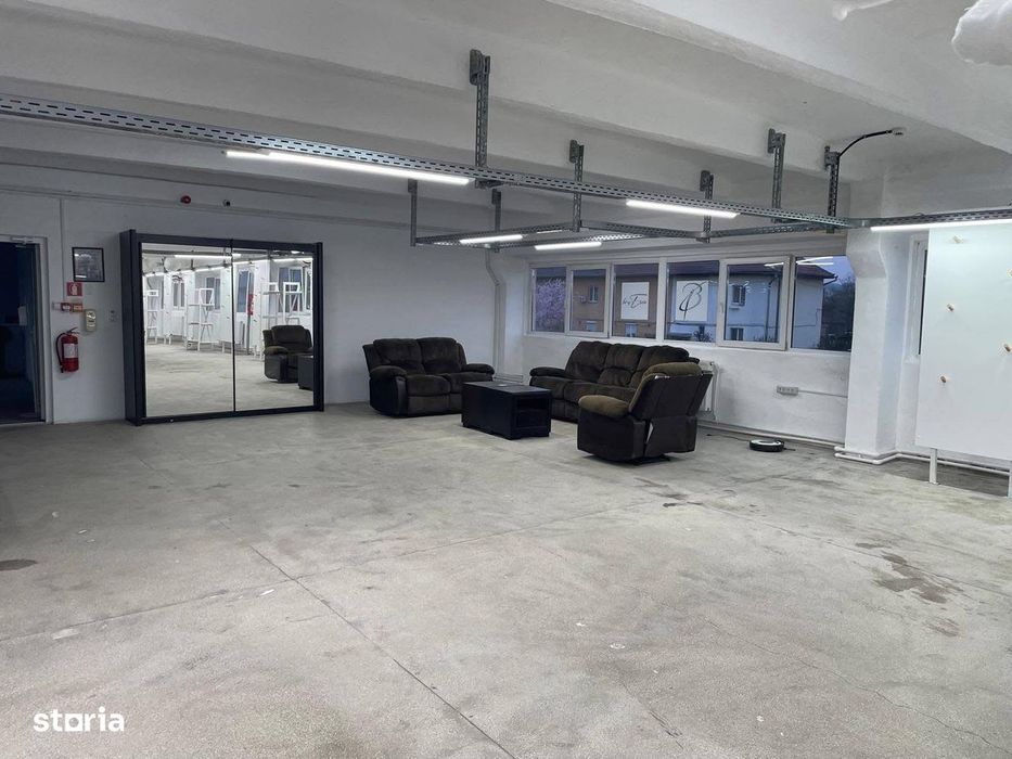 De Vânzare sau Închiriere 
Spatiu Comercial/ Administrativ P+1E