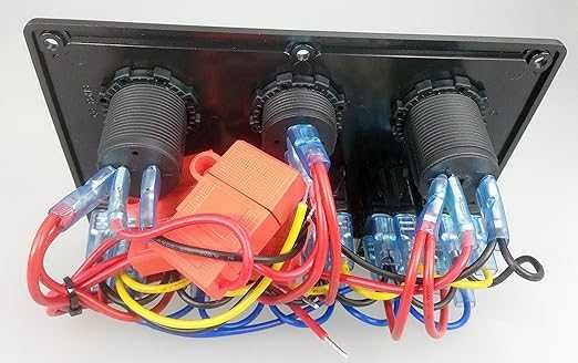 Pactrade Marine, 6-полюсен, син LED панел с лостов превключвател, USB