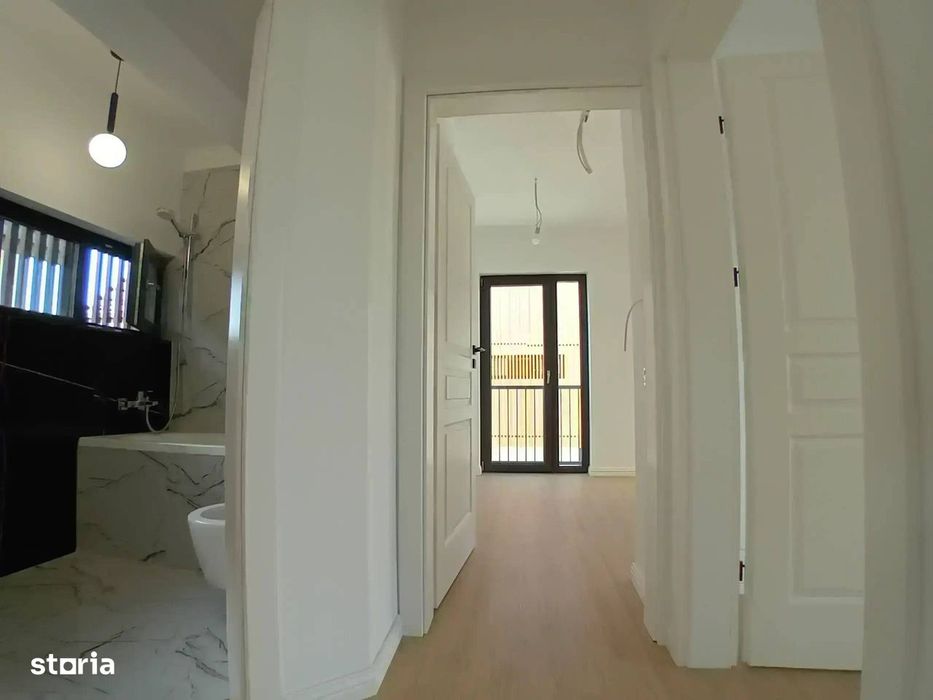 De Vânzare Casa Sisești 2 Cocosi!!