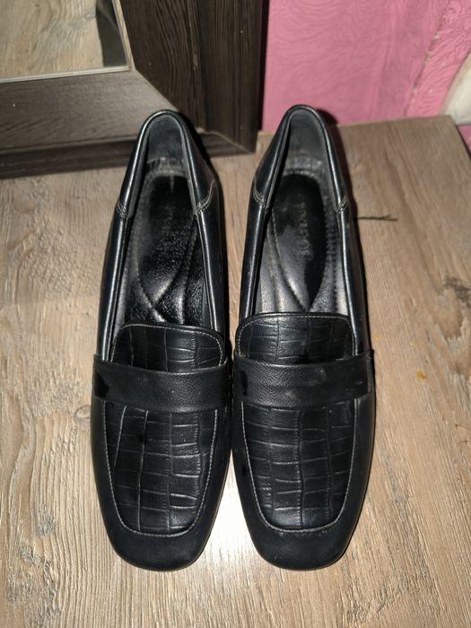 Сотилади! Туфли кузги