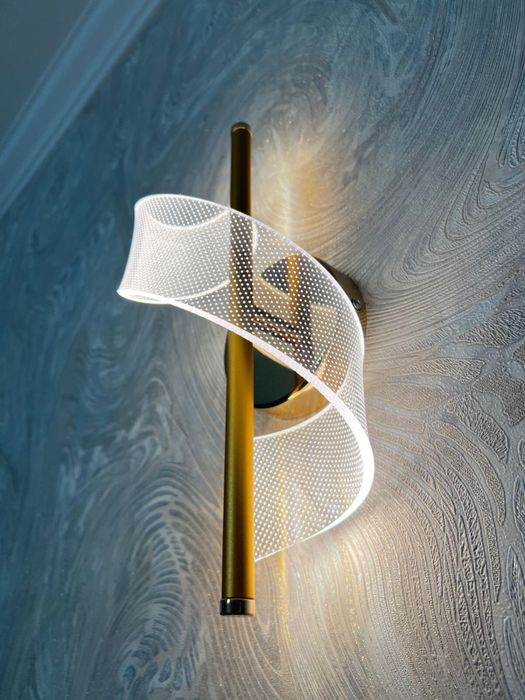 Бра очень красивая