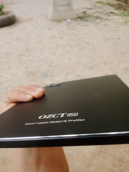 Planshet sotiladi yangi