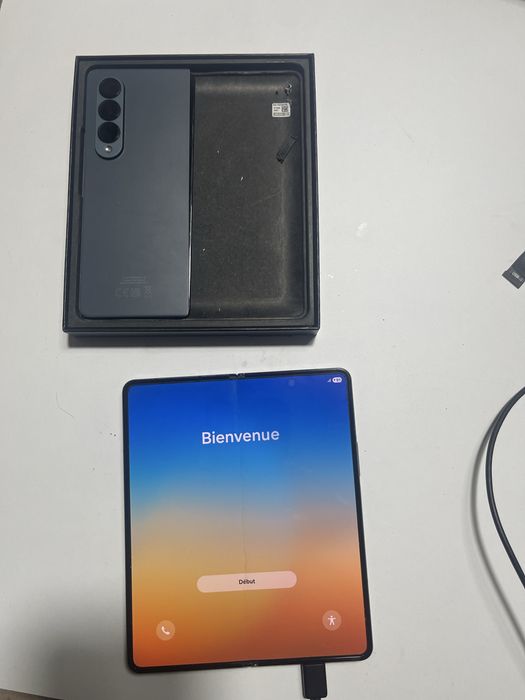 Samsung fold 4  512gb  12gb ram