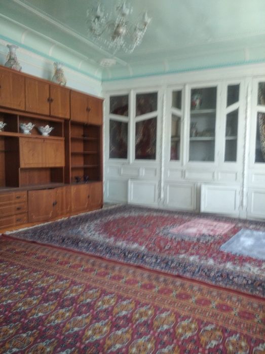 Srochniy Hovli sotiladi