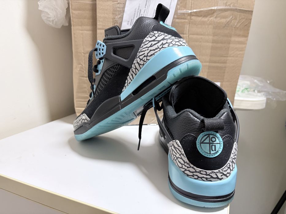 Air jordan spizike low