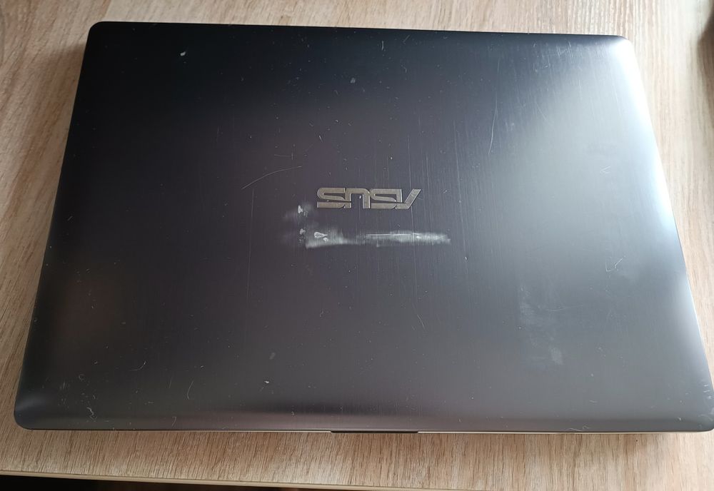 Ноутбук Asus  сенсорный экран
