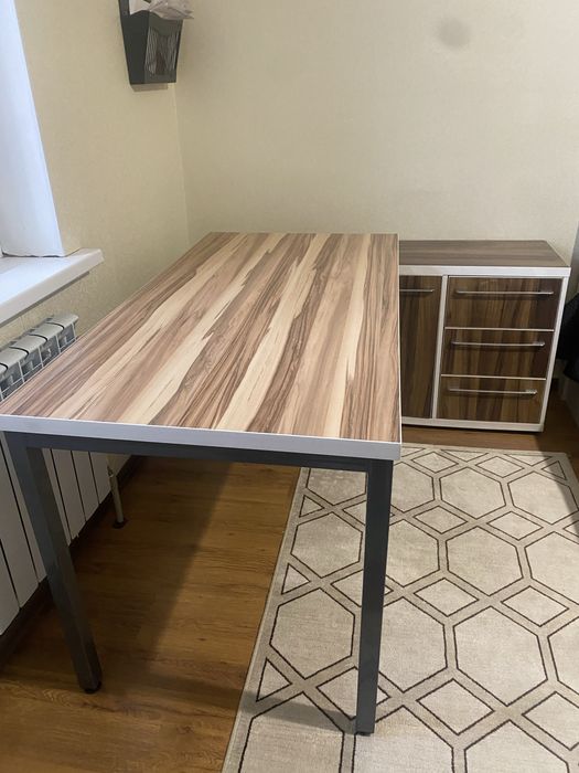 Стол письменный с приставкой