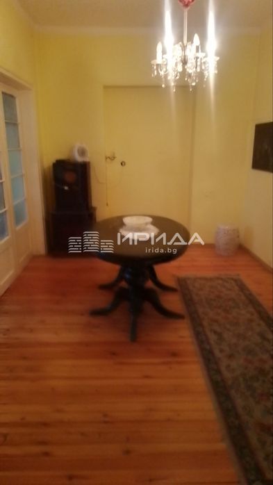 Четиристаен!Топ Център!София!Витошка