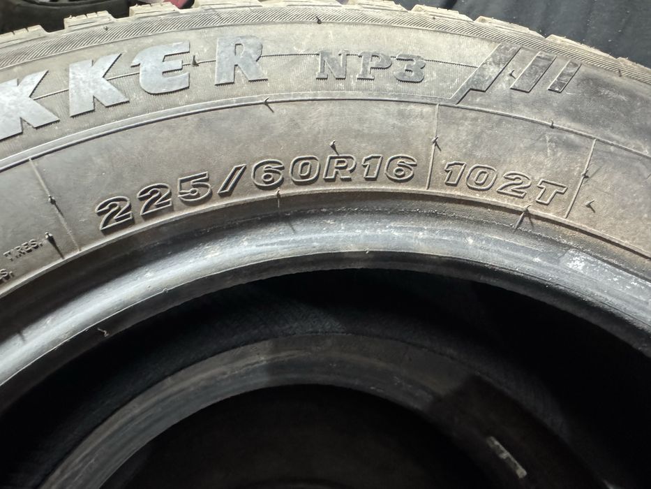 Шины зима maxxis шипованная