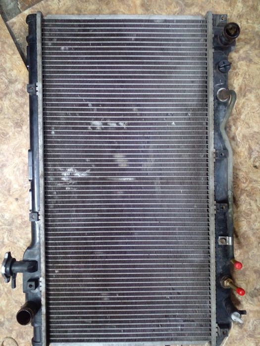 Радиатор Тойота  рав 4