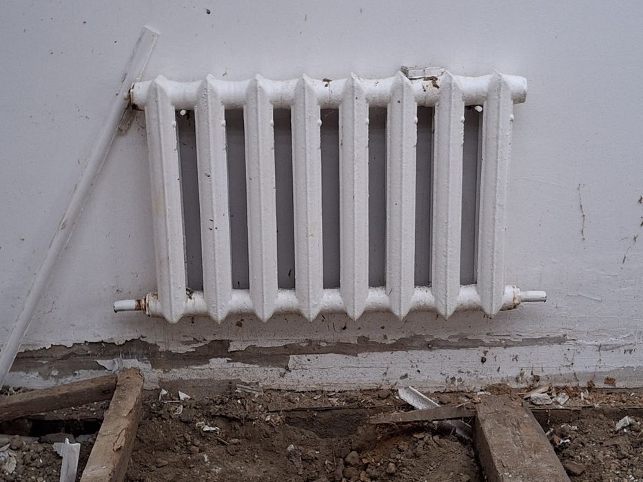 Батарея чугунная