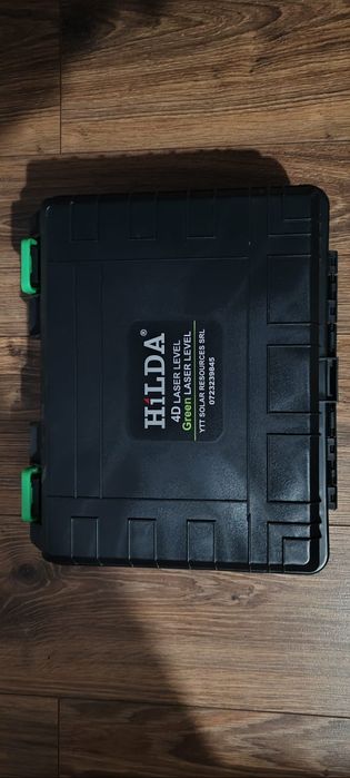 Vând Trepied Bosch Profesional BT 150+Nivelă laser HILDA 4D, cu 16 lin