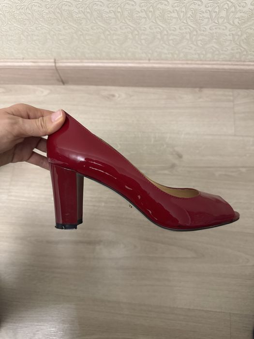 Лакированные туфли