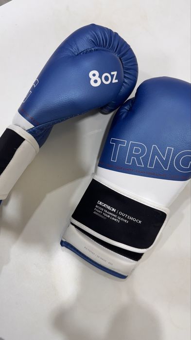 Боксерские перчатки