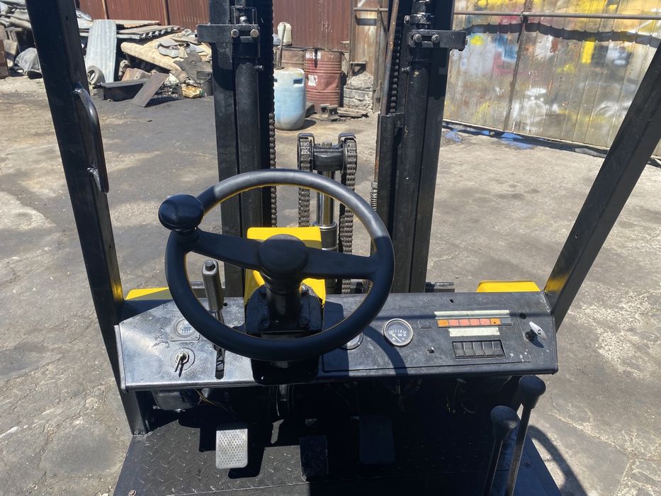 Вилочный погрузчик АТЗ