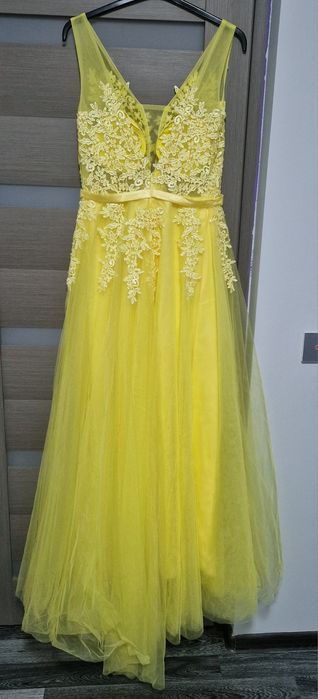 Rochie galbena lunga cu model paiete