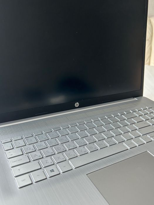 Ноутбук HP laptop 17