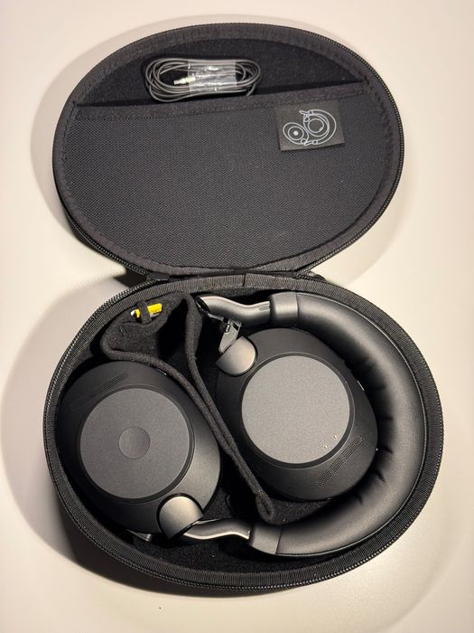 Jabra Evolve2 85 ANC Hibrid. Microfon Pro Ascuns, Husa, Premium.