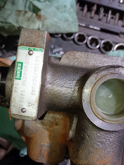 Продам делитель двойной цена 20 000