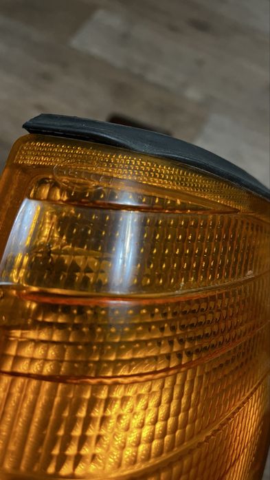 Поворотники Мерседес Бенц Е 124